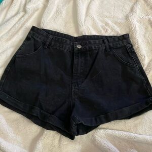 SHEIN women’s black shorts XL
